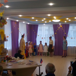 В научно-образовательном центре детского развития «Кораблик» УлГПУ прошел детский праздник «Здравствуй, осень!»